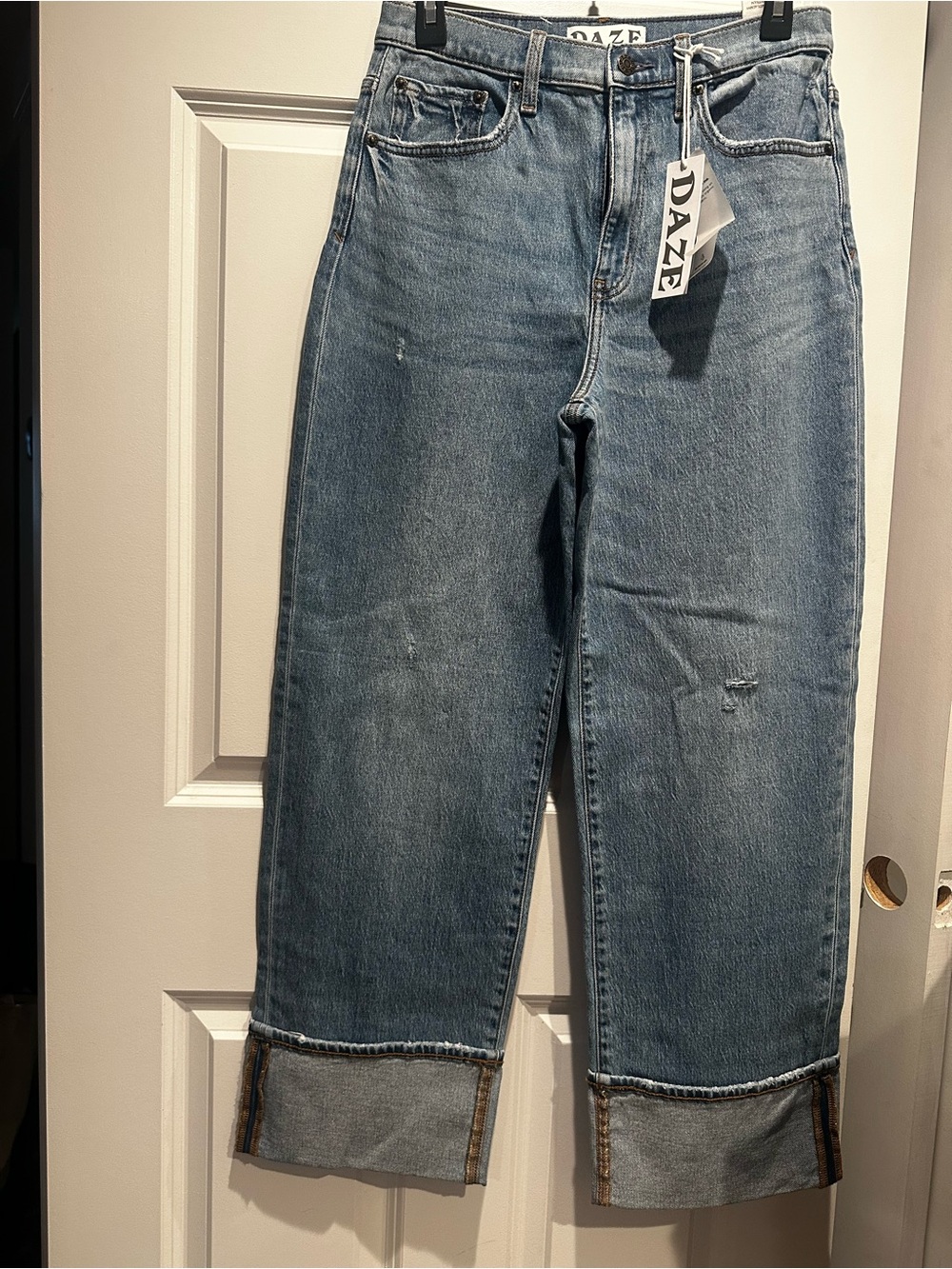 DAZE Women's Medium Blue Wide-Leg Cuffed Jeans